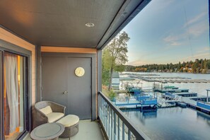 Interior - Waterfront Lake Arrowhead Townhome w/ Balconies! (Lake Arrowhead)