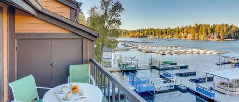 Apartment (2 Bedrooms) | Front of property
