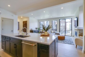 Talo (4 Bedrooms) | Sisätilat