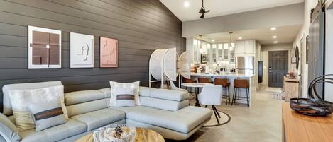 อพาร์ทเมนท์ (2 Bedrooms) | ด้านหน้าที่พัก