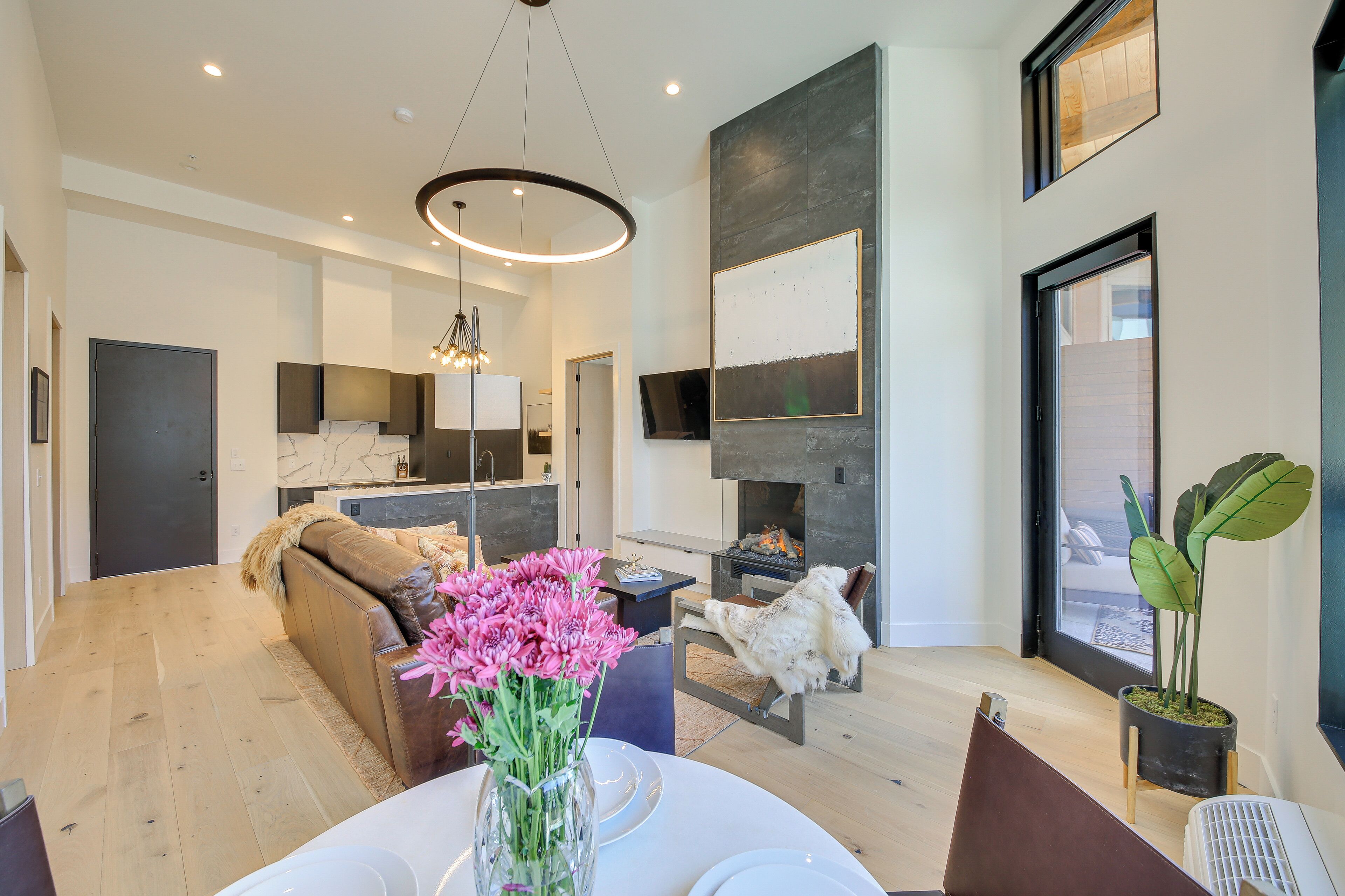 Apartment (2 Bedrooms) | Front of property