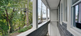 近河的现代哈斯廷斯-哈德森住所！