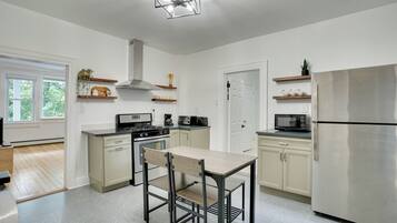 Apartemen (2 Bedrooms) | Bagian depan properti
