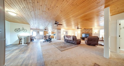 North Jackson Vacation Rental w/ Wraparound Deck!