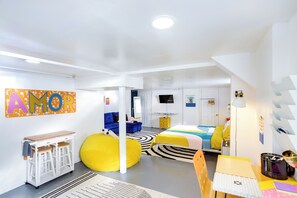 อพาร์ทเมนท์ (0 Bedroom) | ด้านหน้าที่พัก