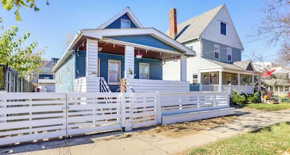 Gordon Square Studio ~ 4 Mi to Downtown Cleveland!