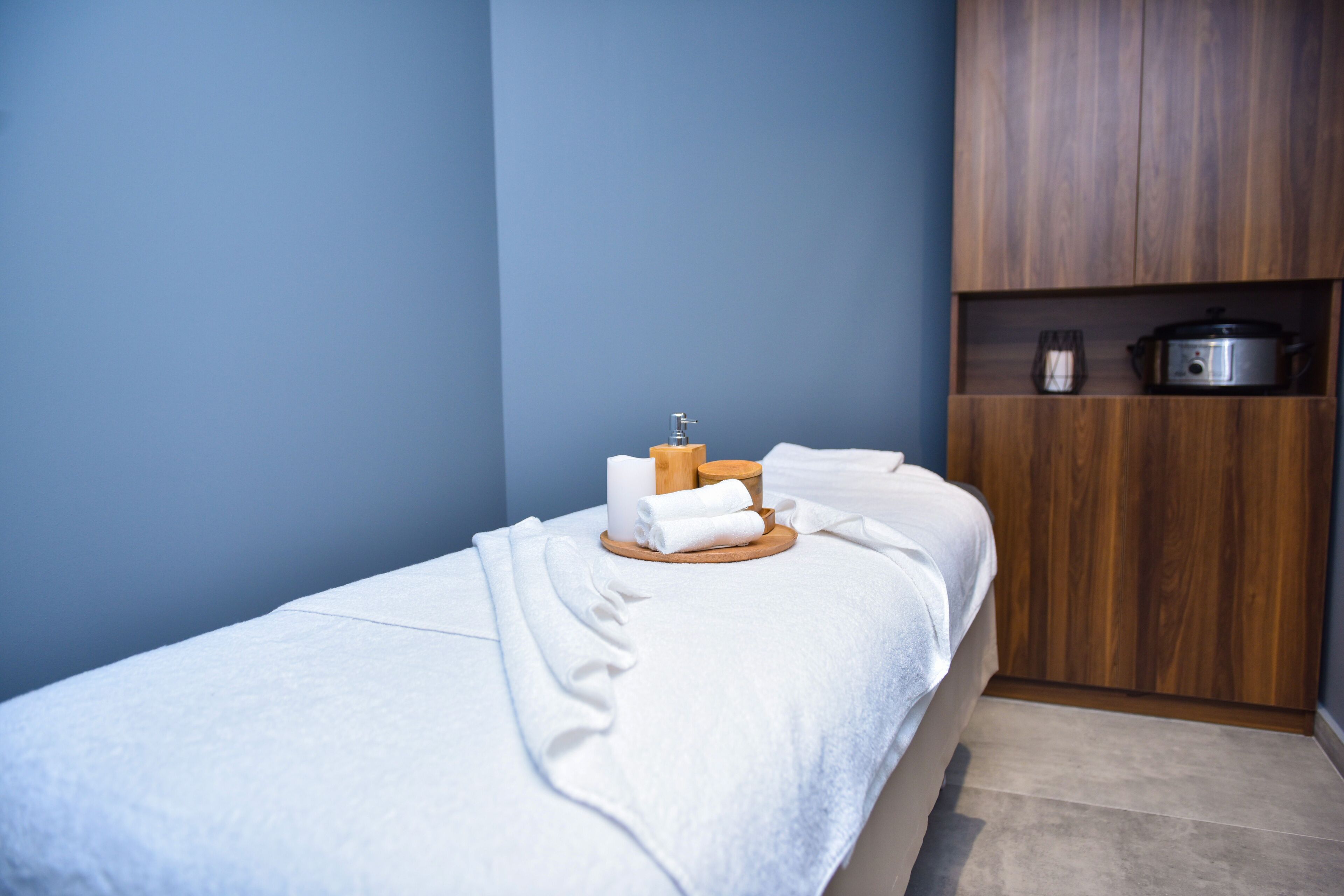 Masajes con piedras calientes, masajes de tejido profundo