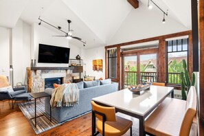 Smart TV, fireplace - Luxury Resort Penthouse on Main Street; Location! (Breckenridge)