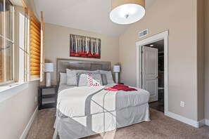 3 habitaciones, tabla de planchar con plancha y wifi gratis