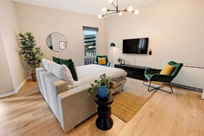 2 soverom, strykejern/-brett, wi-fi og sengetøy