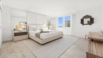 1 quarto, cofres nos quartos, escrivaninha