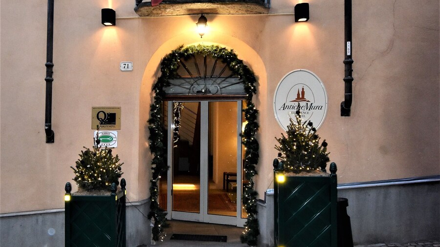 Hotel Boutique Antiche Mura