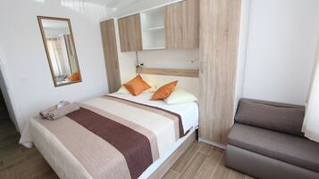 Studio | Bügeleisen/Bügelbrett, kostenloses WLAN, Bettwäsche