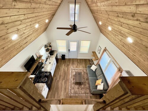 Fox Cabin: Arcade, Inflatables, Fishing & More!