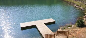 Bear Tiny Luxury Cabin on Lake with Kayaks