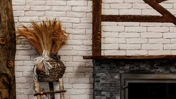 Luxury Suite | Minibar, free WiFi, bed sheets