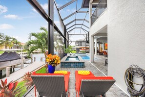 A heated pool - Custom Built Home in Tigertail | Pool/Spa/Kayaks (Marco Island)