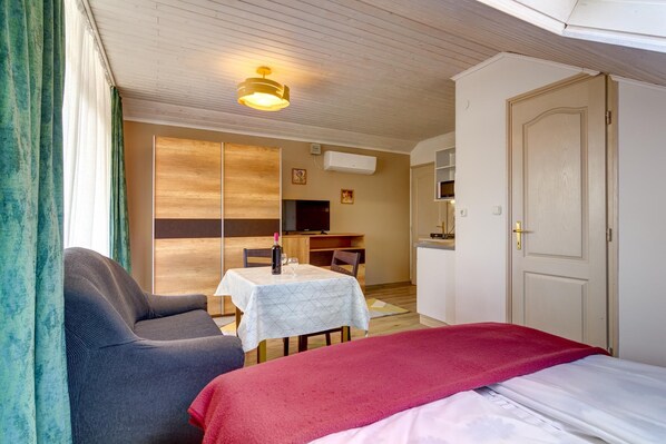 1 bedroom - Studio Apartment in Heviz 3 (Hévíz)