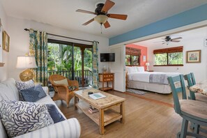 3 Schlafzimmer, Schreibtisch, Bügeleisen/Bügelbrett, Reisekinderbett