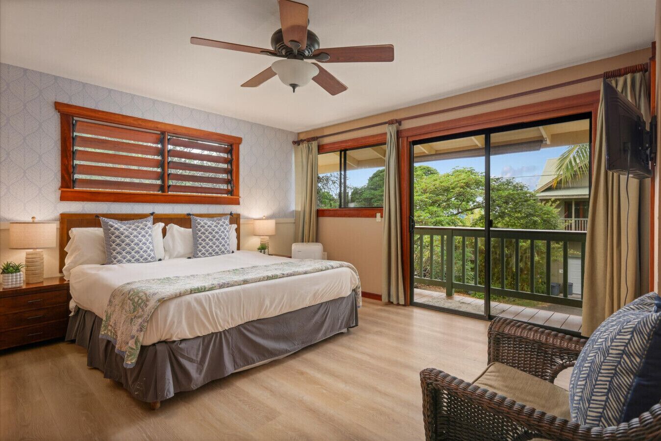 3 bedrooms, iron/ironing board, travel cot, free WiFi