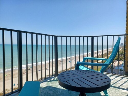 Oceanview 2 BR / 2BA Kitchen Pet Friendly