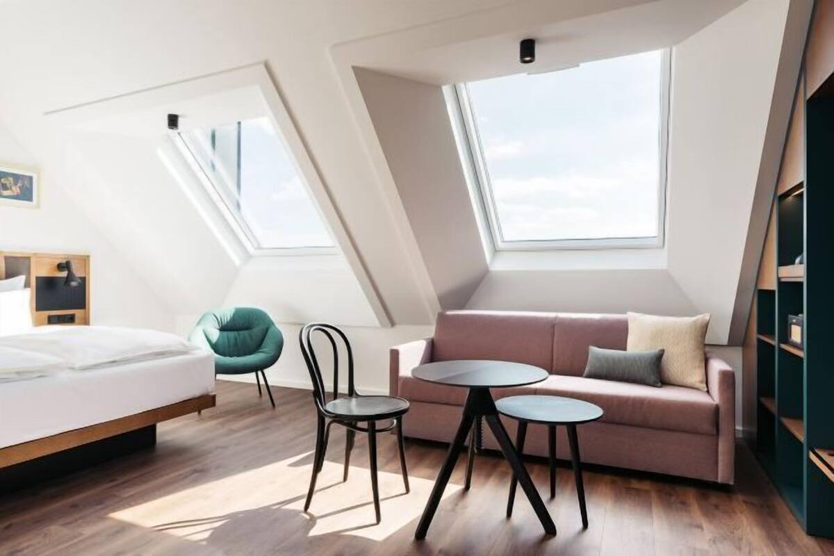 Zimmersafe, Schreibtisch, schallisolierte Zimmer, kostenloses WLAN