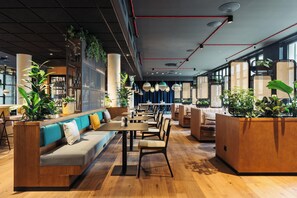 Lobby - Hotel Schani UNO City (Vienna)