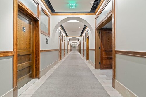 Unmatched Palafox St views 2BD/2B Luxury Condo