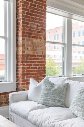 Uklassifisert bilde, 4 av 18, knapp