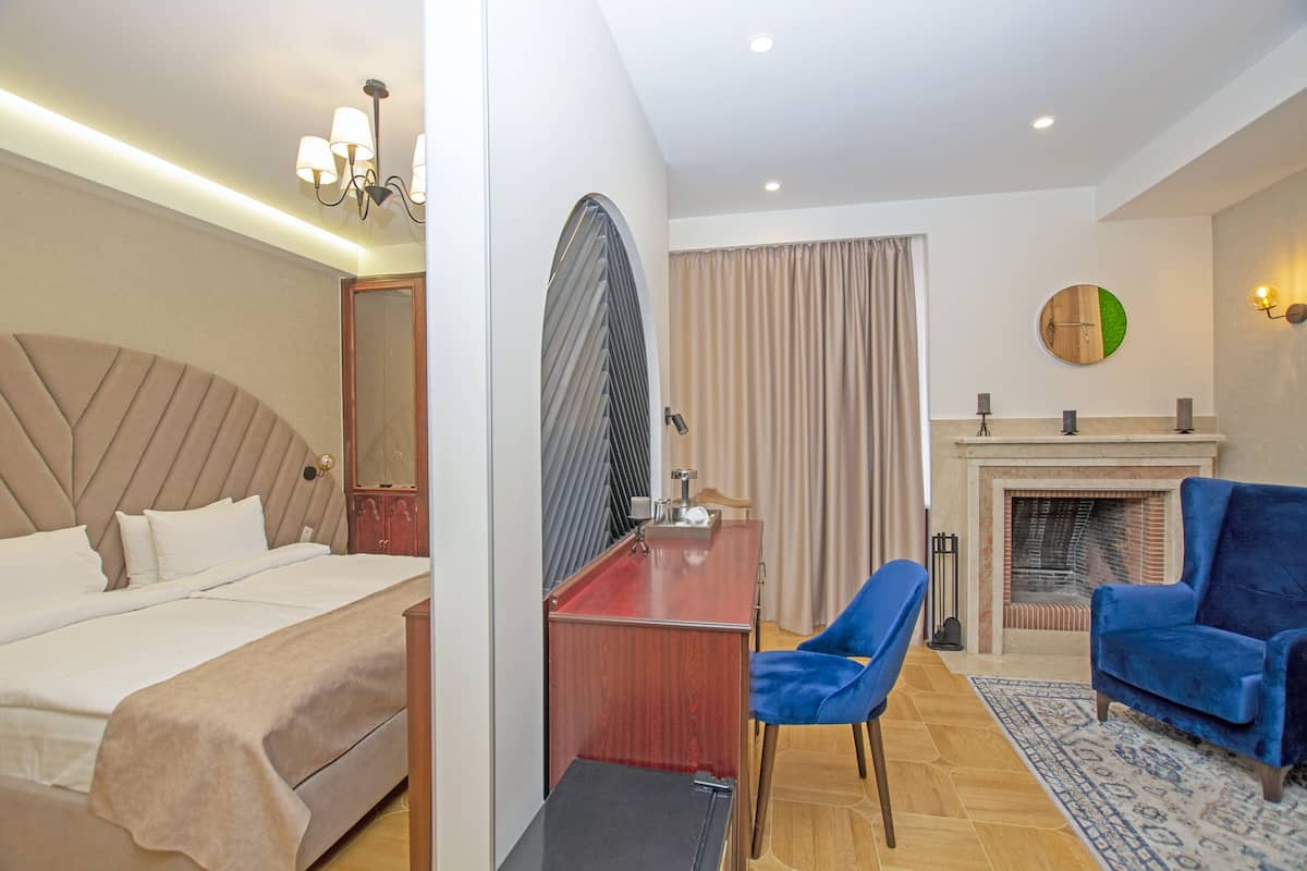 Doppia Junior | Biancheria da letto di alta qualità, minibar, con stile personalizzato