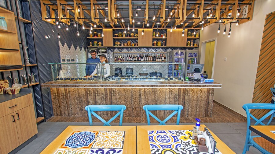 Cartez Hotel