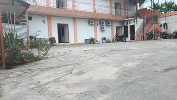 Bagian depan properti