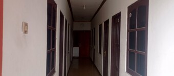 OYO 93332 Kharis Home Stay