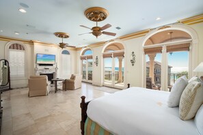 4 bedrooms, iron/ironing board, free WiFi, bed sheets - Rooftop Deck and Outdoor Kitchen - Beach Views - Across the Street from Beach (Destin)