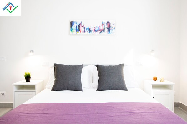 2 bedrooms, desk, iron/ironing board, travel cot