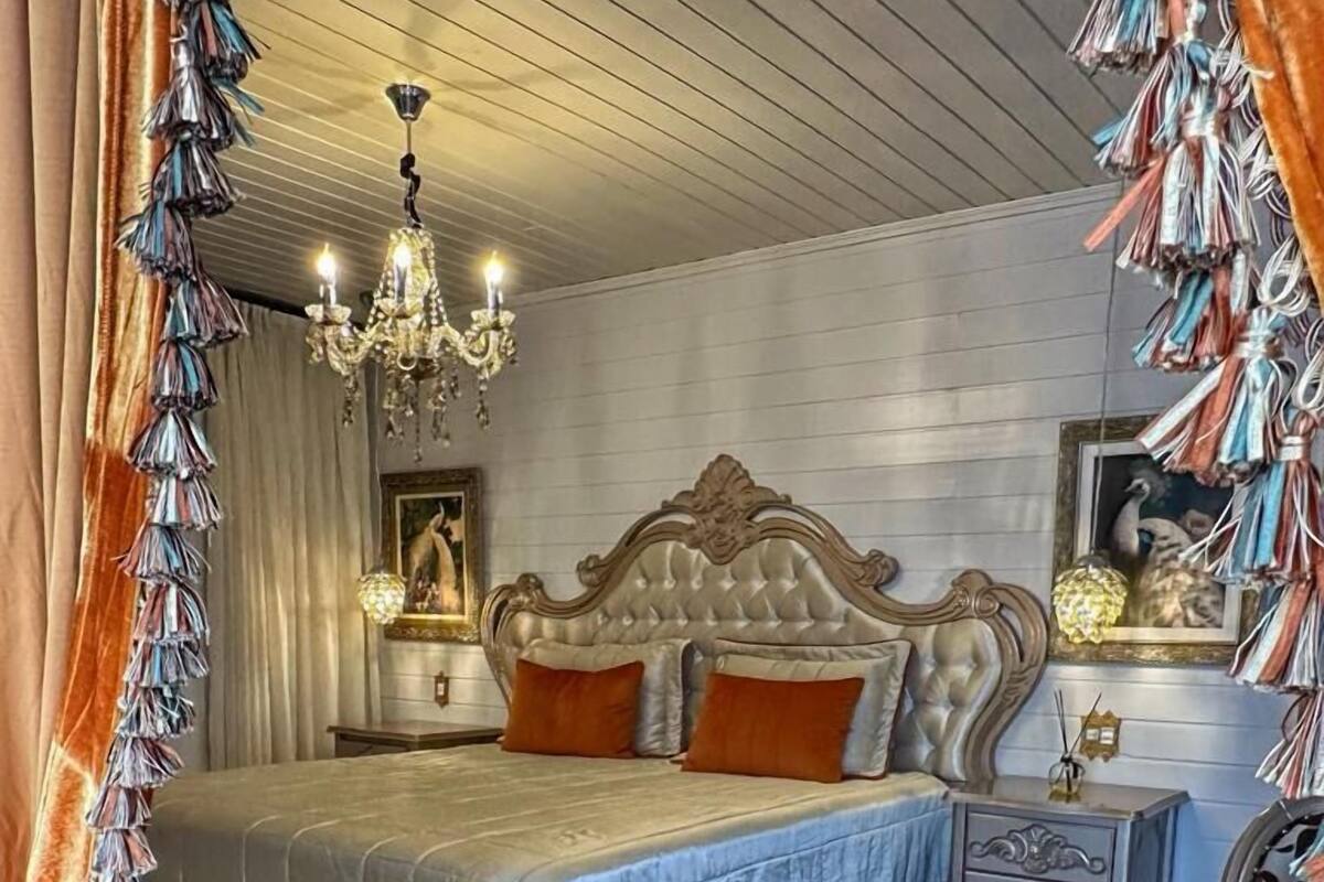 Chalet rustique Deluxe, 1 très grand lit, non-fumeur, salle de bain privée | Bureau, accès au Wi-Fi (inclus)