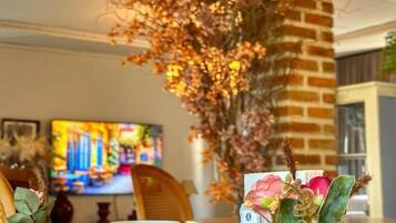 Free daily full breakfast