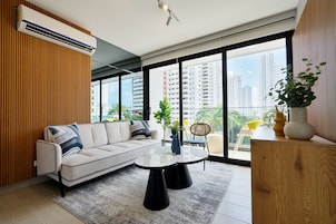 Apartment (09H) | Living area