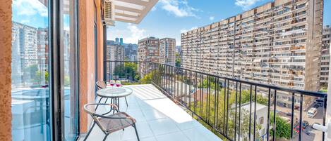 Apartment | Terrace/patio