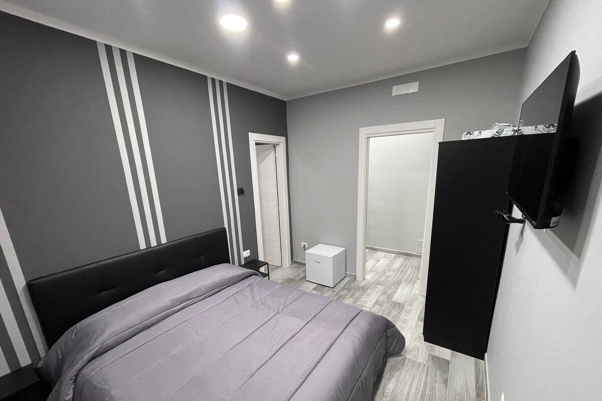 Camera Black | 1 bedroom, soundproofing, WiFi (free)