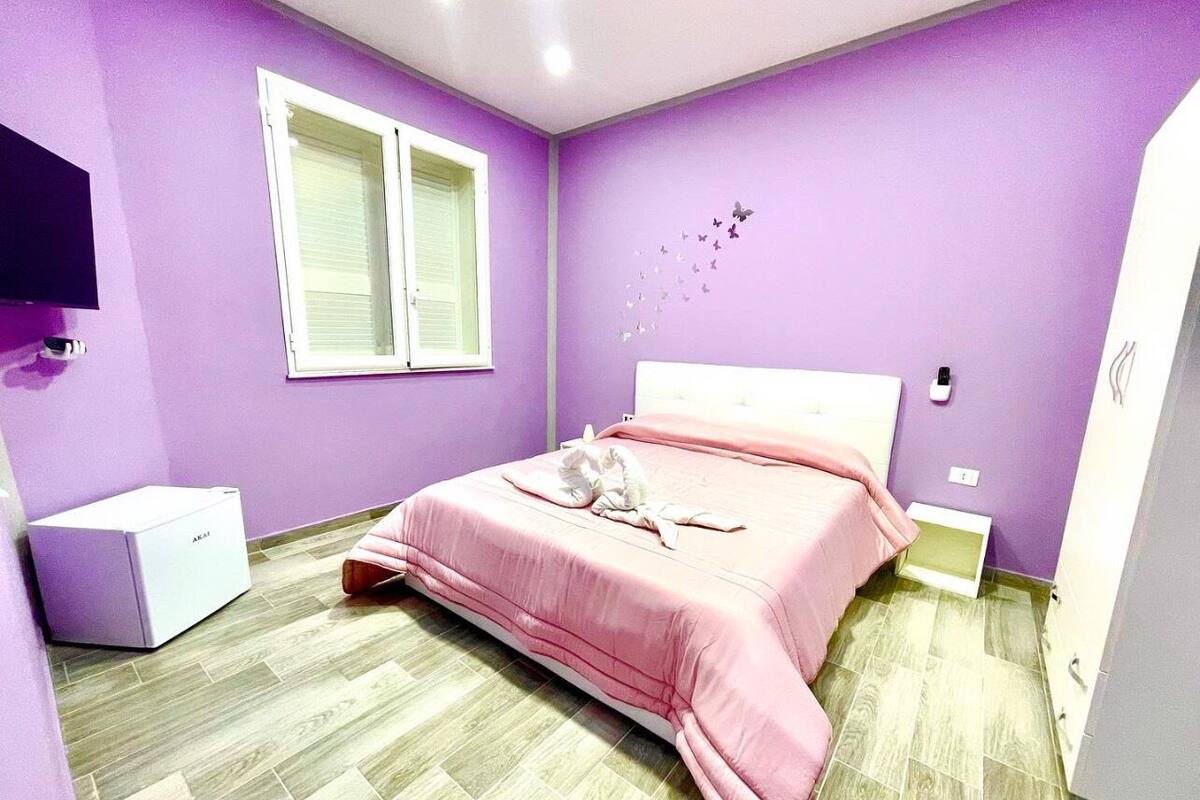 Camera Lilla | 1 slaapkamer, geluiddichte muren, gratis wifi