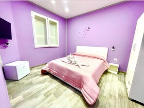 Camera Lilla | 1 dormitorio, sistema de insonorización, wifi gratis