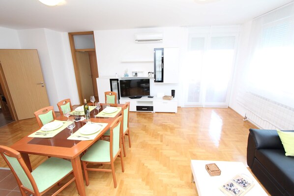 Apartment | Living area - Apartment Mladen (Pula)