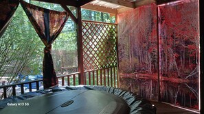 Tina de hidromasaje al aire libre