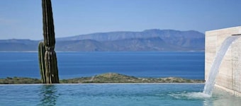 5BR Villa Infinity Pool+Isla Espíritu Santo VIEW!