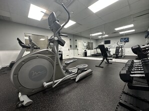 Fitness facility - Chic Cottage 15 min from Magic Kingdom, lots of amentities! (Kissimmee)