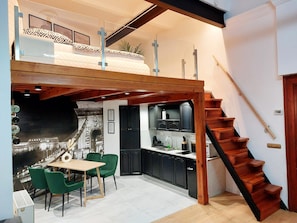Interior - SQUARE 16 Apartman - Absolutely Central Location with Self Check In (Szombathely)