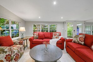 Una Smart TV, libros