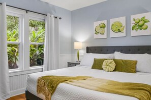 4 bedrooms, desk, iron/ironing board, free WiFi