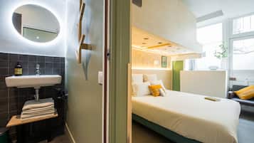 3 chambres, fer et planche à repasser, lit parapluie, Wi-Fi gratuit